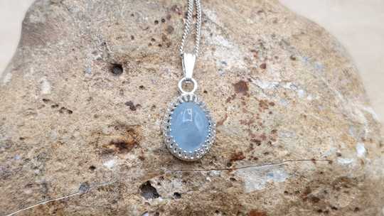 Tiny Aquamarine pendant
