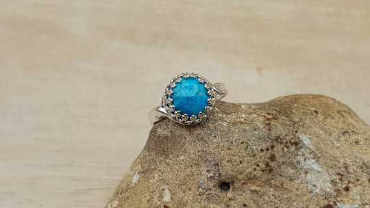 Round Turquoise ring