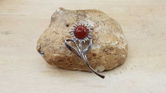 Carnelian Daisy brooch