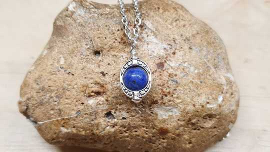 Tiny Lapis Lazuli pendant