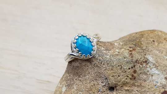 Oval Turquoise ring