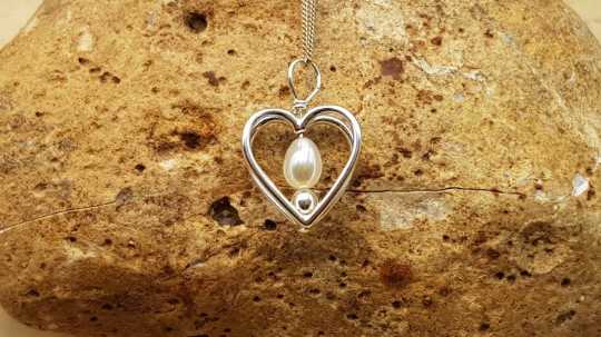 Fresh water pearl heart pendant