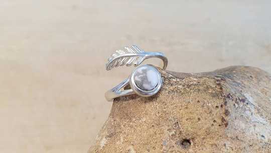 Howlite feather ring