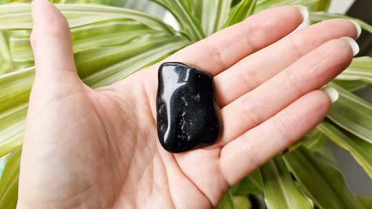 Black tourmaline pocket stones